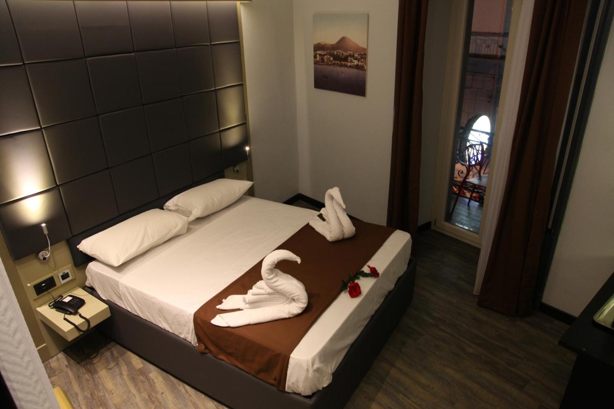 Dolce Vita Rooms Napoli Dış mekan fotoğraf